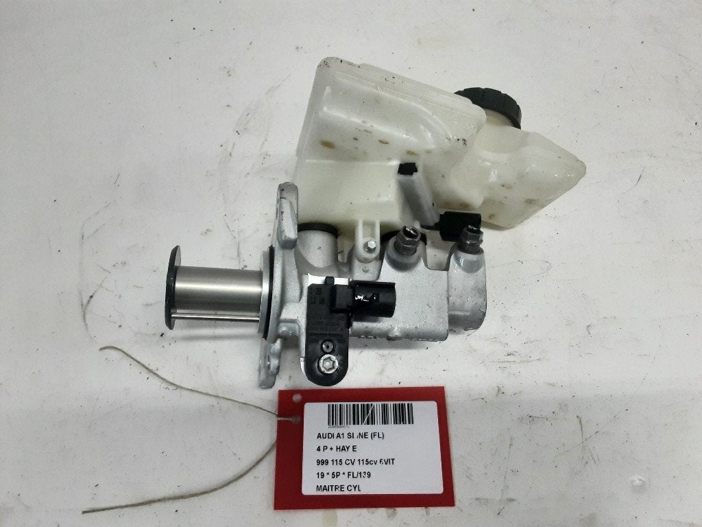MAITRE CYLINDRE DE FREIN Audi A1 Sportback (GBA) (01-2018/-), Mevr. I. Hauben, Audi, Utilisé, Rue de l'Espoir 34 34
4030  GRIVEGNÉE, BE