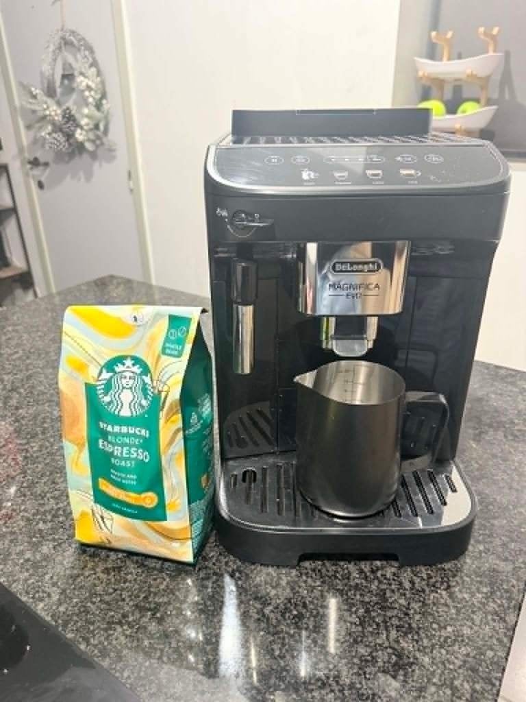 Machine à café Delonghi Magnifica EVO, Electroménager, Cafetières, Réservoir d'eau amovible, Utilisé, 1 tasse, Café moulu