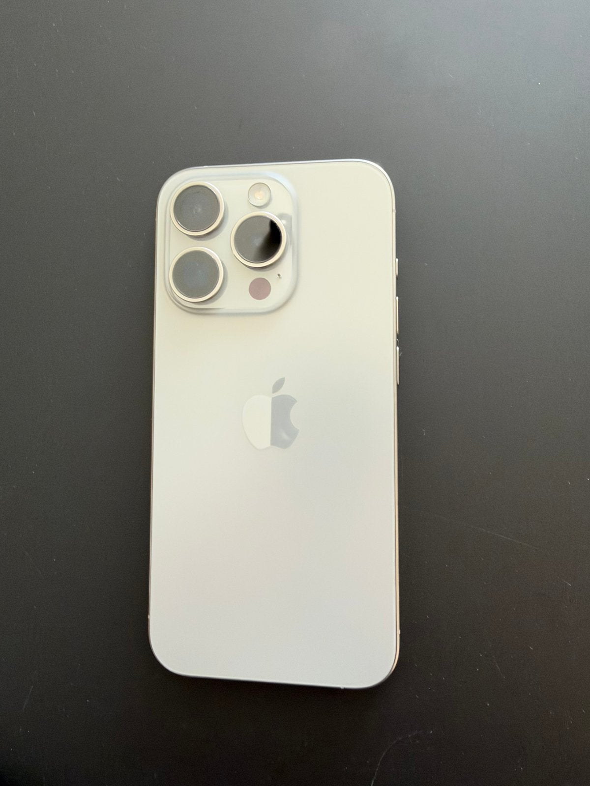 Iphone 15Pro 512GB perfecte staat + 2 hoesjes, 512 GB, Comme neuf, Enlèvement, Sans abonnement