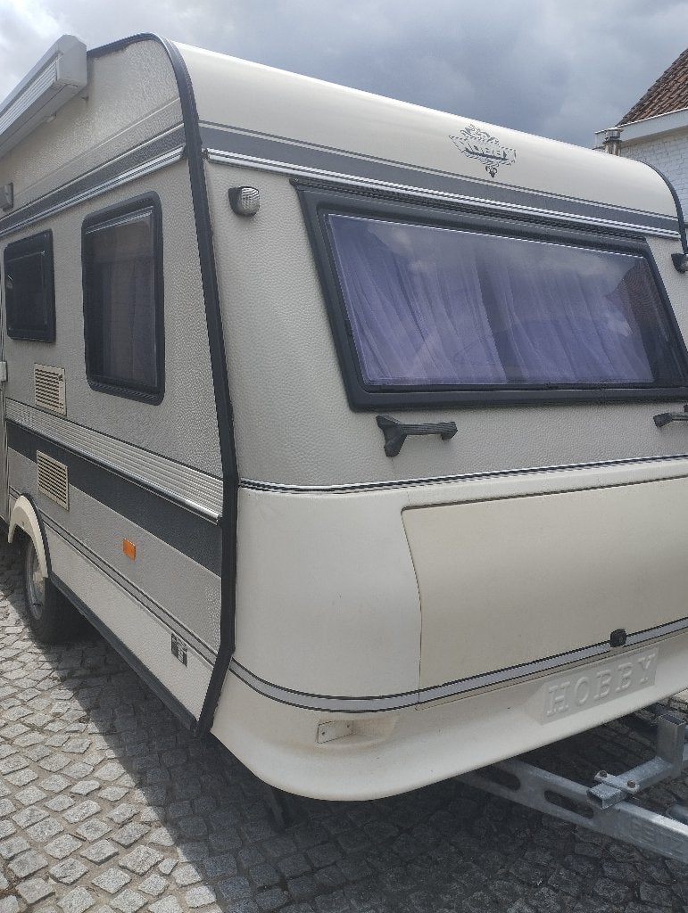 Caravane Hobby 420, Caravanes & Camping, Caravanes, Jusqu'à 4, 4 à 5 mètres, Hobby, 750 - 1000 kg