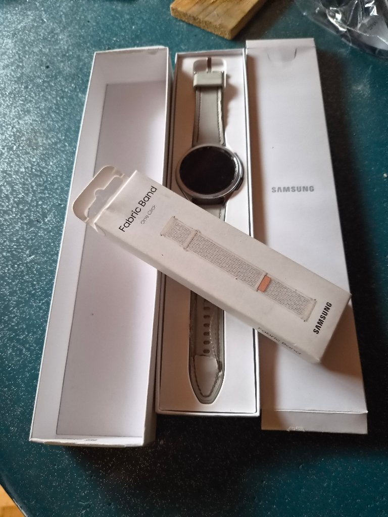 Galaxy Watch 6 classic complète, Handtassen en Accessoires, Gebruikt, Wit, Ophalen of Verzenden, Samsung