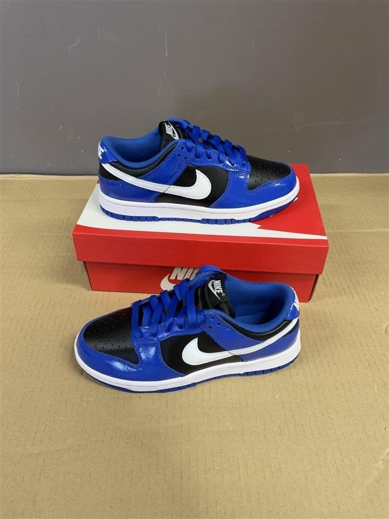 Nike sneakers dunk low ess - maat 37,5, Ophalen of Verzenden, Zo goed als nieuw, Sneakers