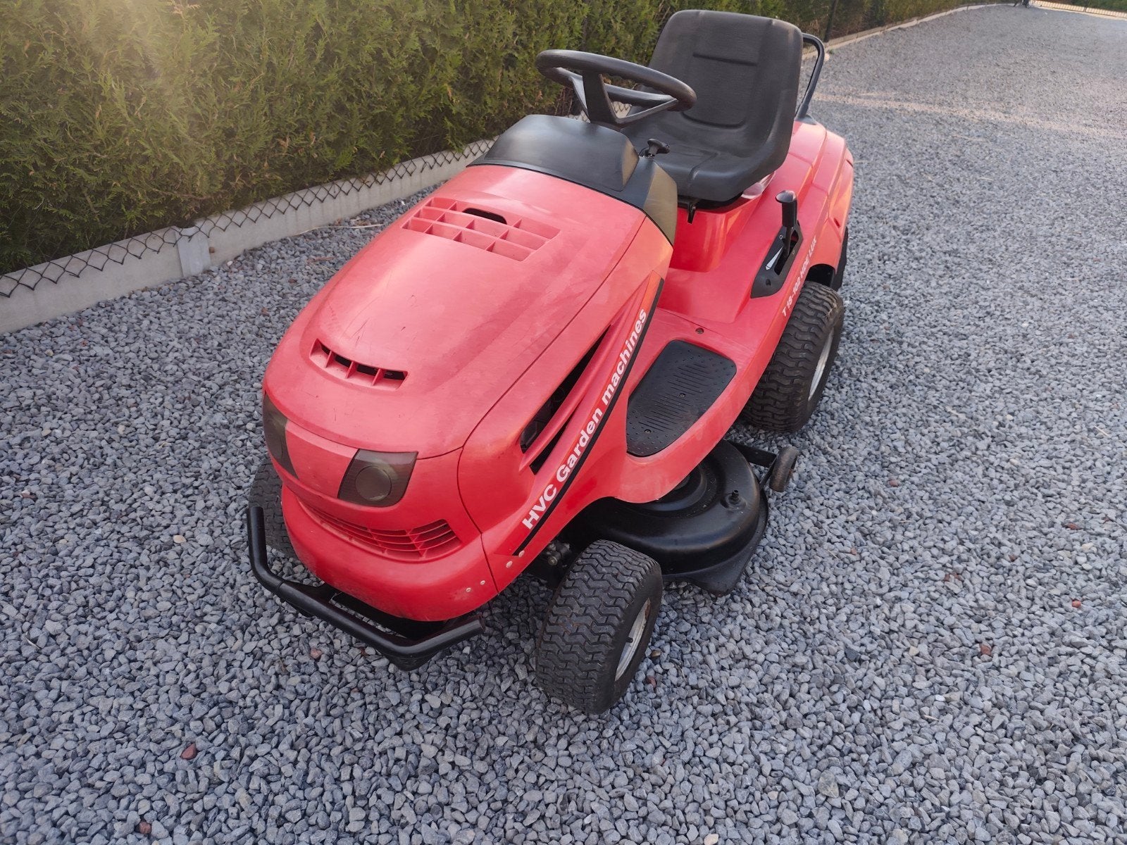 Tondeuse autoportée 2 cylindres 18 CV, Jardin & Terrasse, Tondeuses autoportées, Enlèvement, HVC, Démarrage électrique, 90 à 120 cm