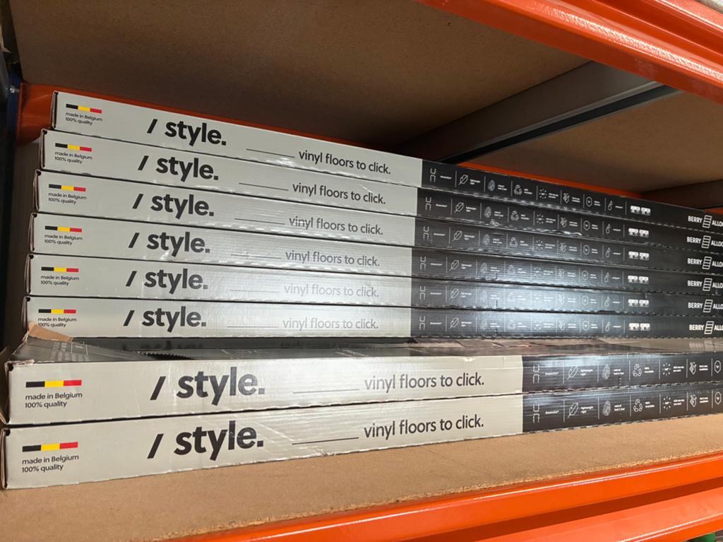 Pvc clickvinyl dark grey, Doe-het-zelf en Bouw, Vloerdelen en Plavuizen, Ophalen, Zo goed als nieuw