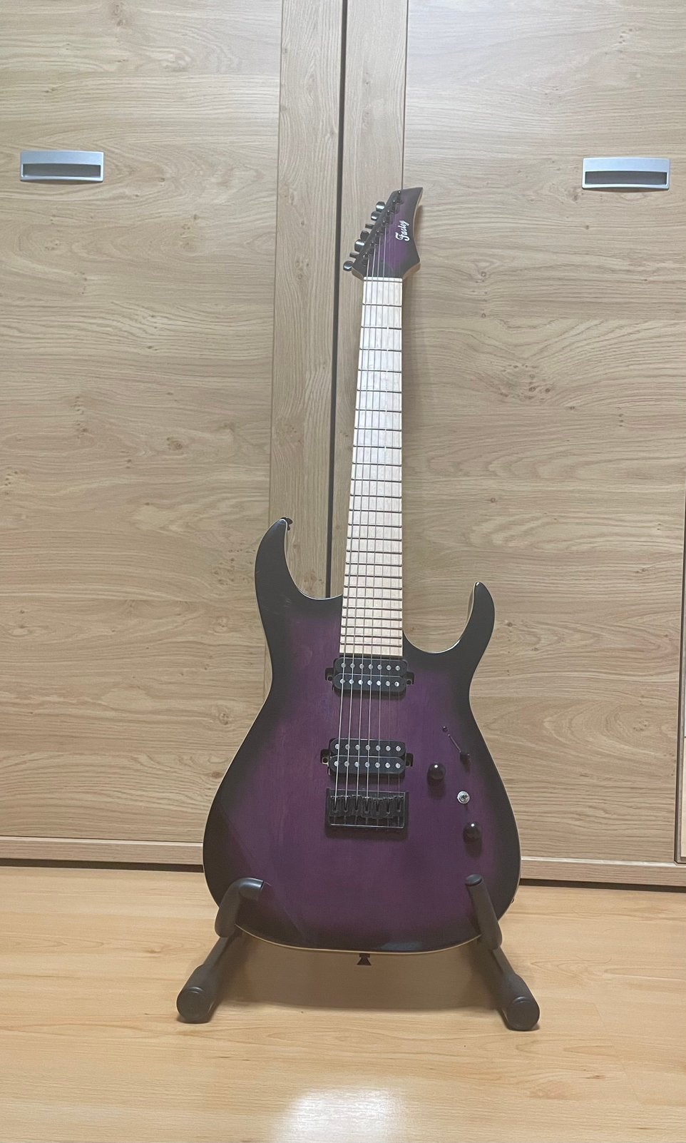 Fazley : guitare électrique violette, Enlèvement, Utilisé, Solid body, Autres marques