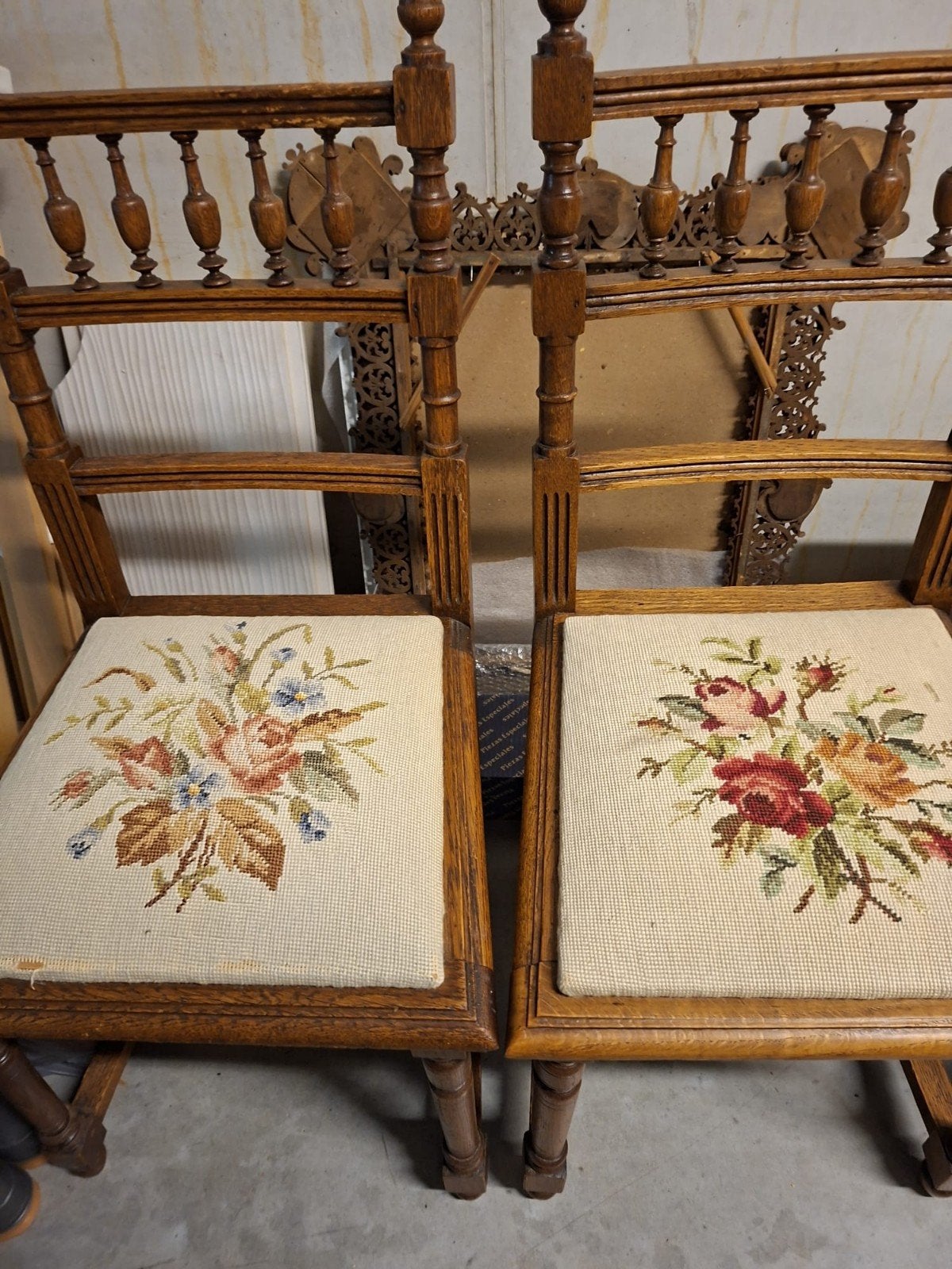 Mechelse stoelen, Ophalen