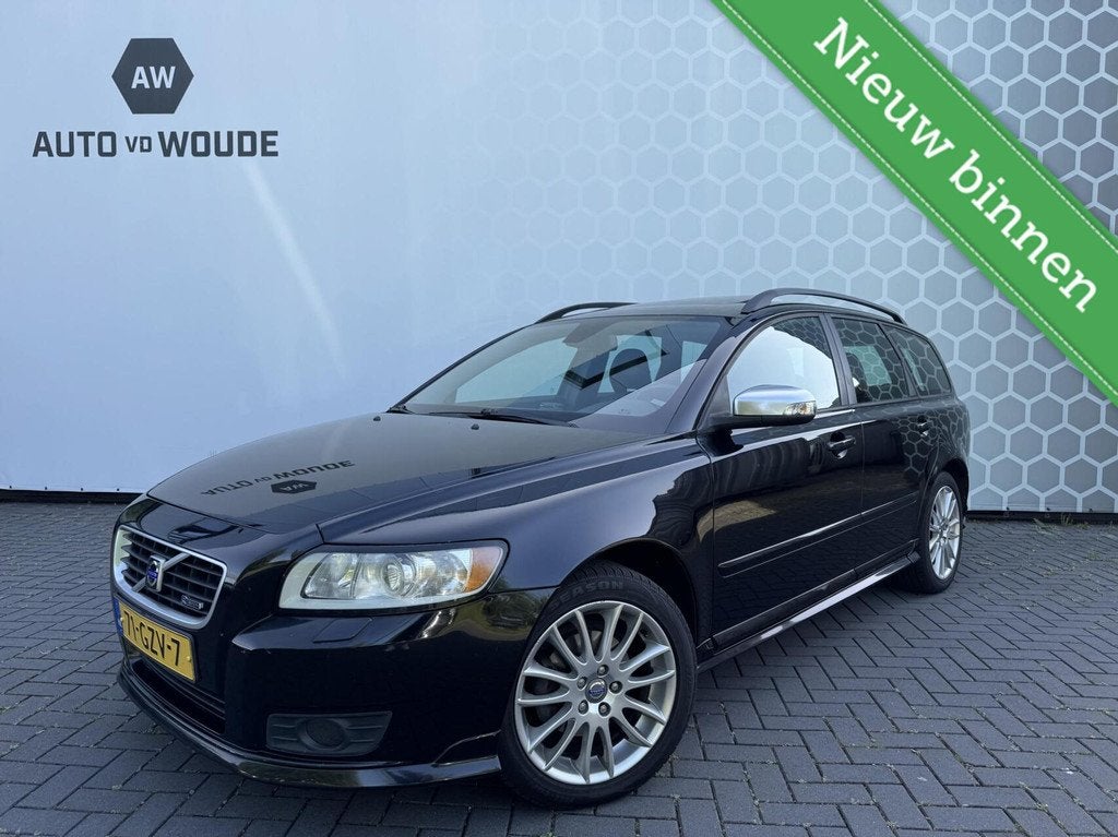 Volvo V50 1.6D Edition II Leer Schuifdak R-design, Auto's, Voorwielaandrijving, Gebruikt, 4 cilinders, 700 kg