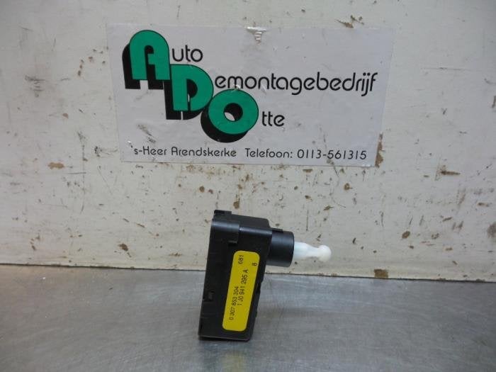Moteur phare d'un Volkswagen Caddy (Caddy 04-), Volkswagen, -, Utilisé, -