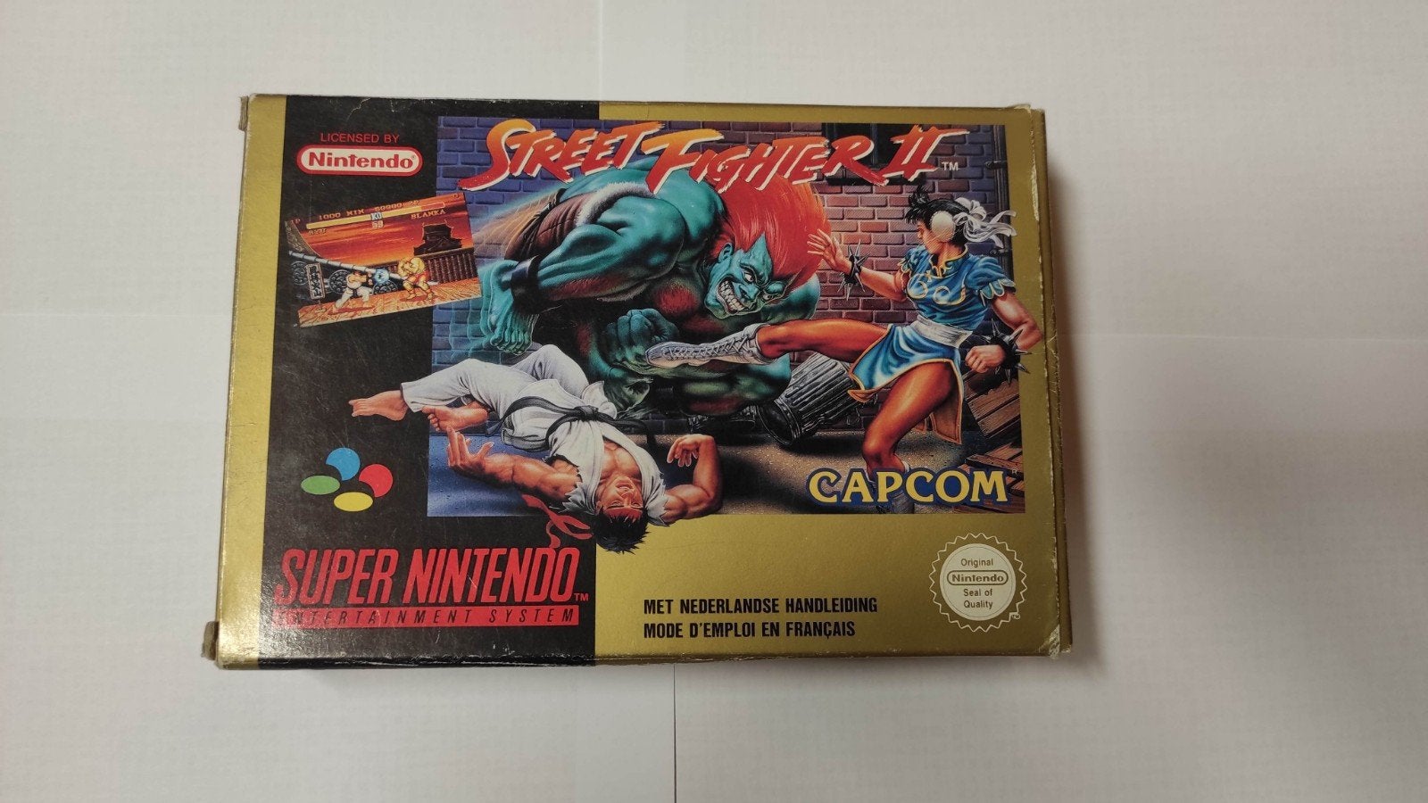 Nintendo Steet Fighter 2 boîte et mode d'emploi, Consoles de jeu & Jeux vidéo, Enlèvement, Utilisé, Combat