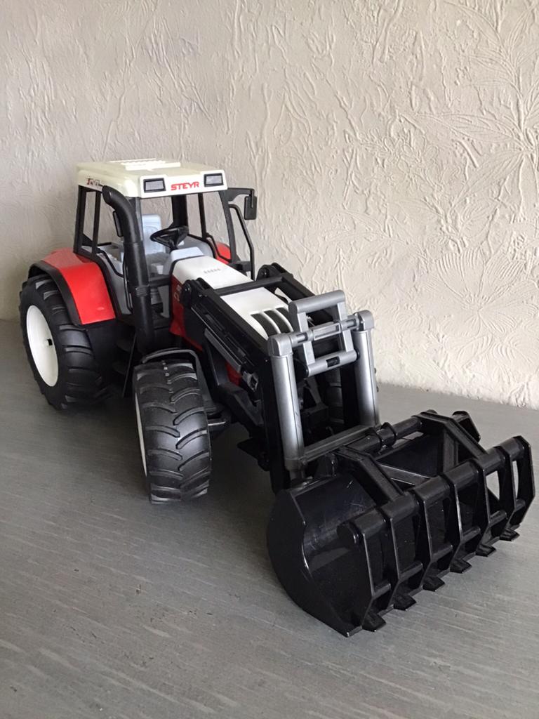Bruder tractor, Kinderen en Baby's, Ophalen of Verzenden, Zo goed als nieuw