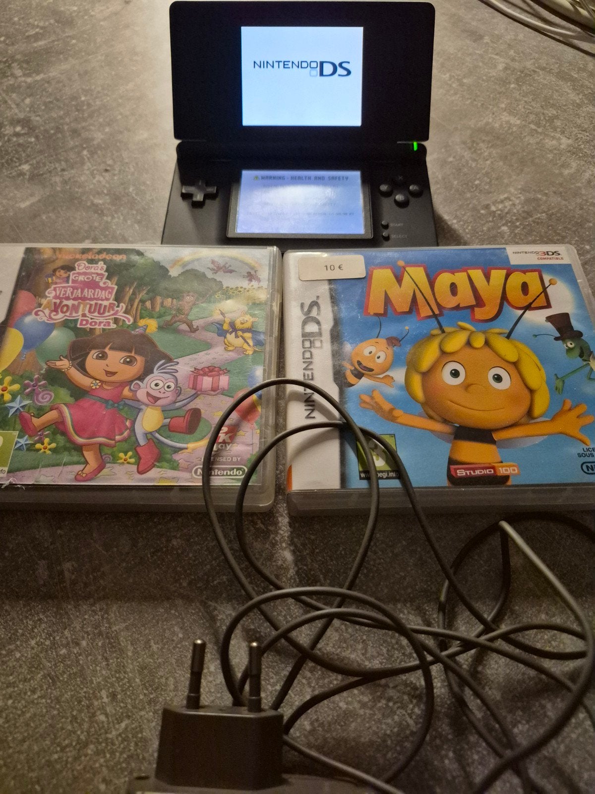 nintendo ds lite met 2 spelletjes, Enlèvement, DS Lite
