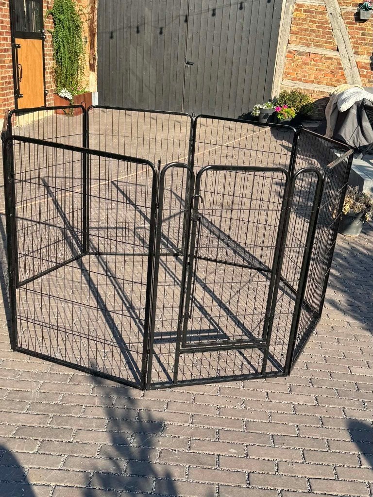 Yaheetech Hondenren / 8 panelen met deur / Zo goed als nieuw, Dieren en Toebehoren, Honden-accessoires, Zo goed als nieuw, Hondenren