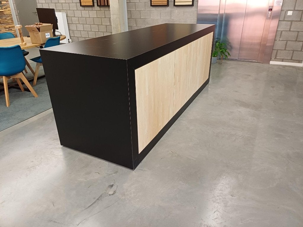 winkel/kantoor meubel/eiland, Zakelijke goederen, Kantoor en Winkelinrichting | Kantoormeubilair en Inrichting, Receptie of Entree