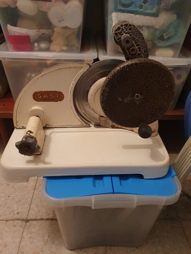 Oude vleessnij machine, Antiek en Kunst, Ophalen