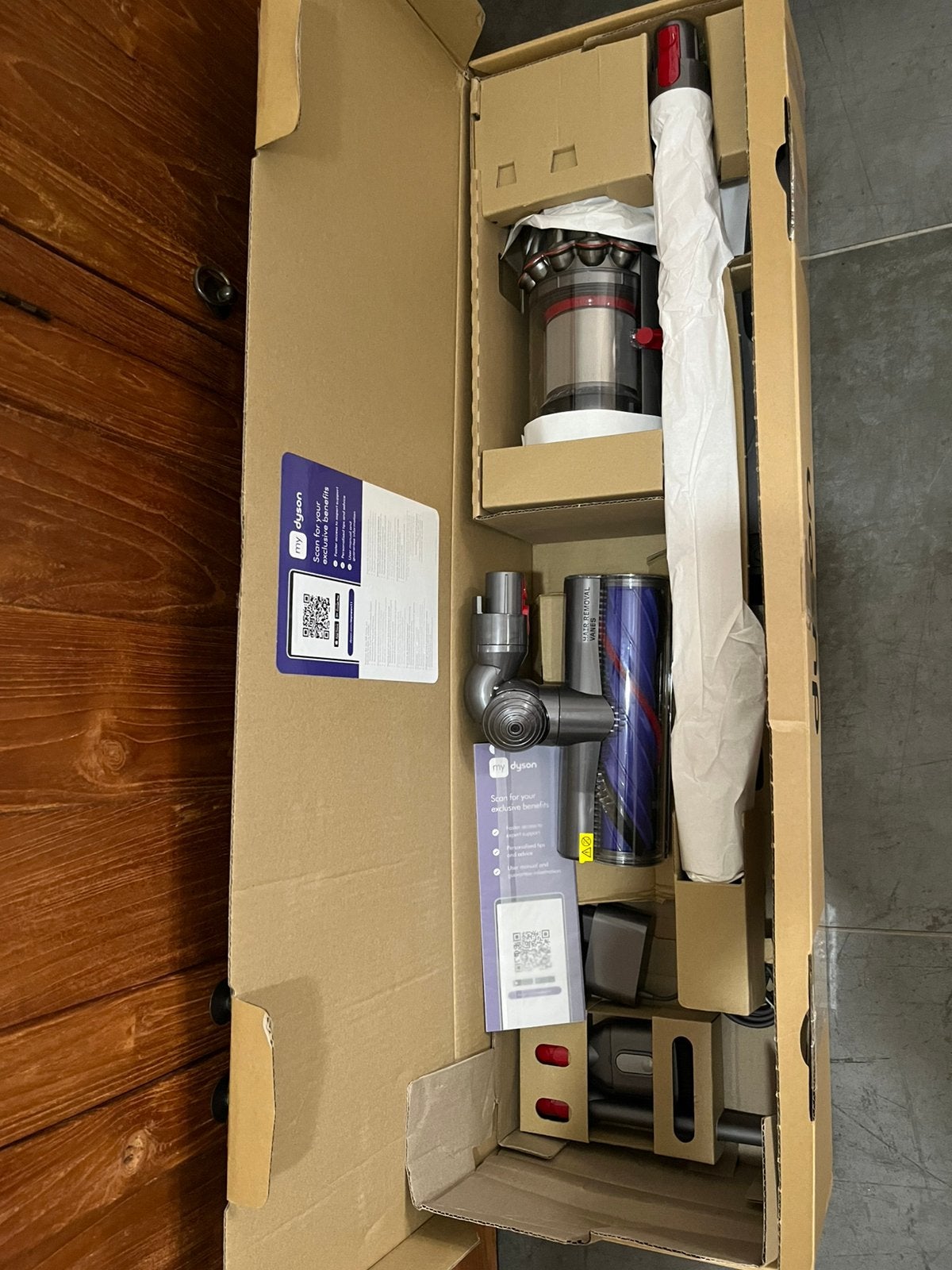 Aspirateur Dyson v11 totalement neuf, Electroménager, Enlèvement ou Envoi, Comme neuf, Dyson