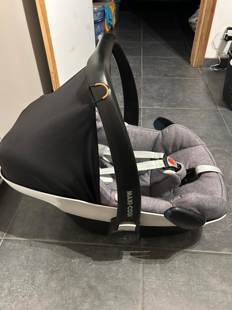 Maxi cosi pebble plus, Enfants & Bébés, Enlèvement, Comme neuf, Maxi-Cosi, Ceinture de sécurité