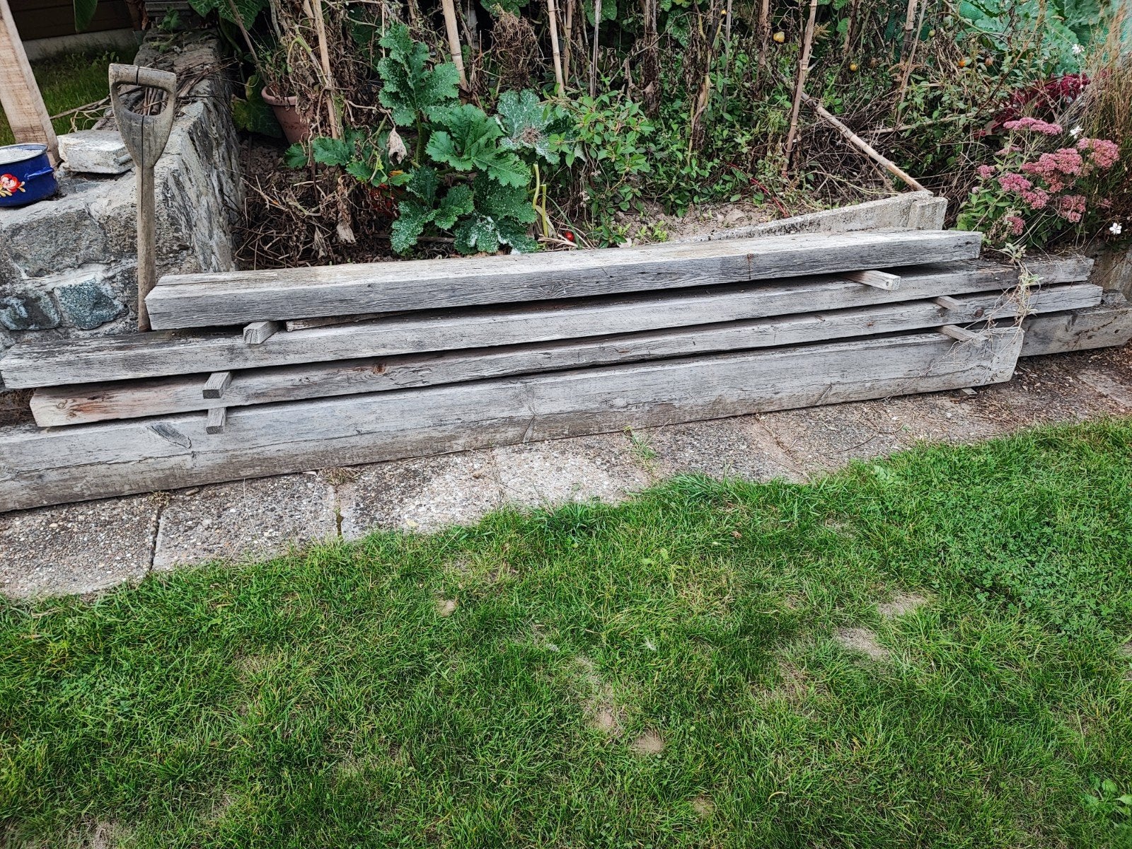 houten balken uit afbraak dak voor brandhout, Tuin en Terras, Ophalen