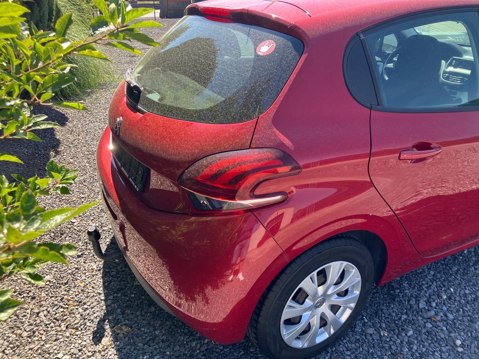 peugeot 208 benzine 2017 99000 km, Bedrijf, Te koop, Benzine