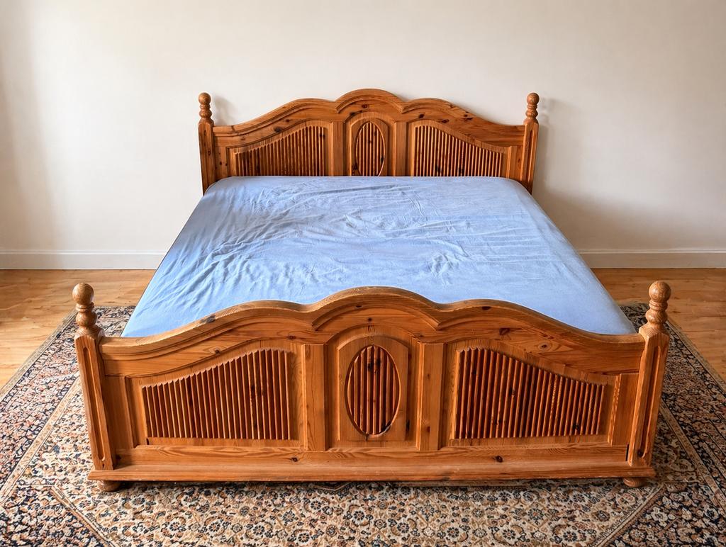 Lit magnifique en bois massif 180x200 avec sommier, Enlèvement, Comme neuf
