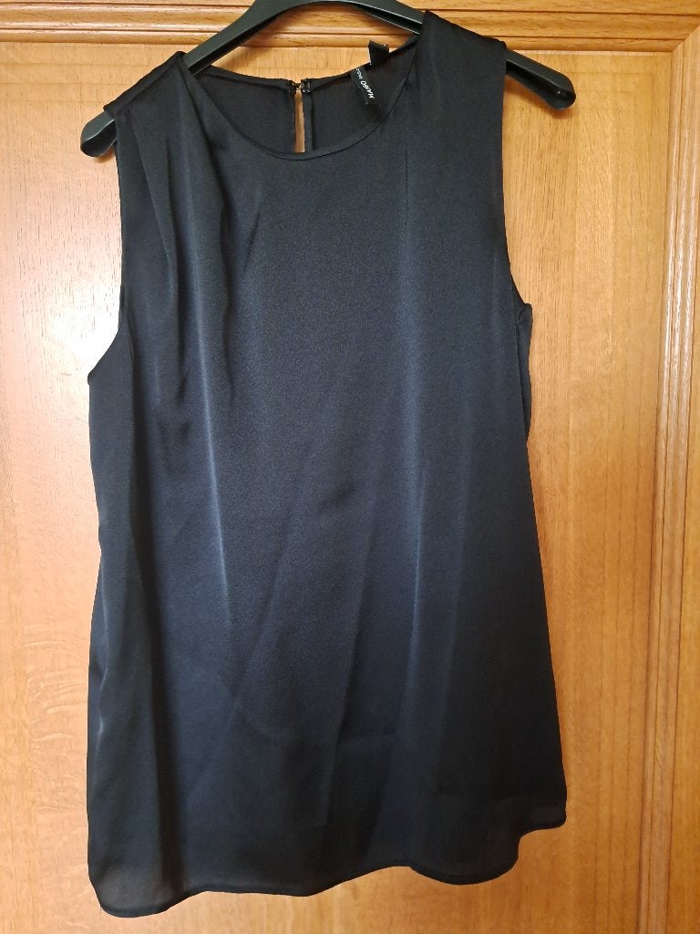 Zwart topje mango S, Kleding | Dames, Topjes, Mango, Zwart, Ophalen of Verzenden, Zo goed als nieuw