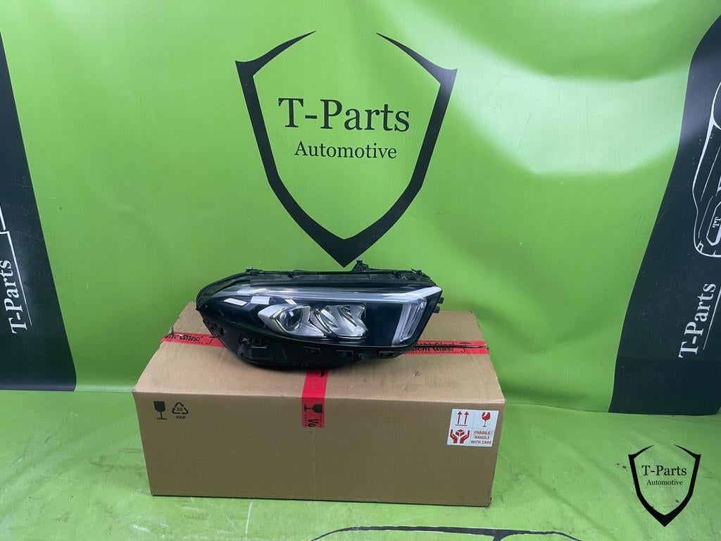 mercedes a klasse w177 koplamp rechts lamp a1779064803, Auto-onderdelen, Gebruikt, Mercedes-Benz AG, Mercedes-Benz, Mercedesstrasse 120
70372  Stuttgart, DE