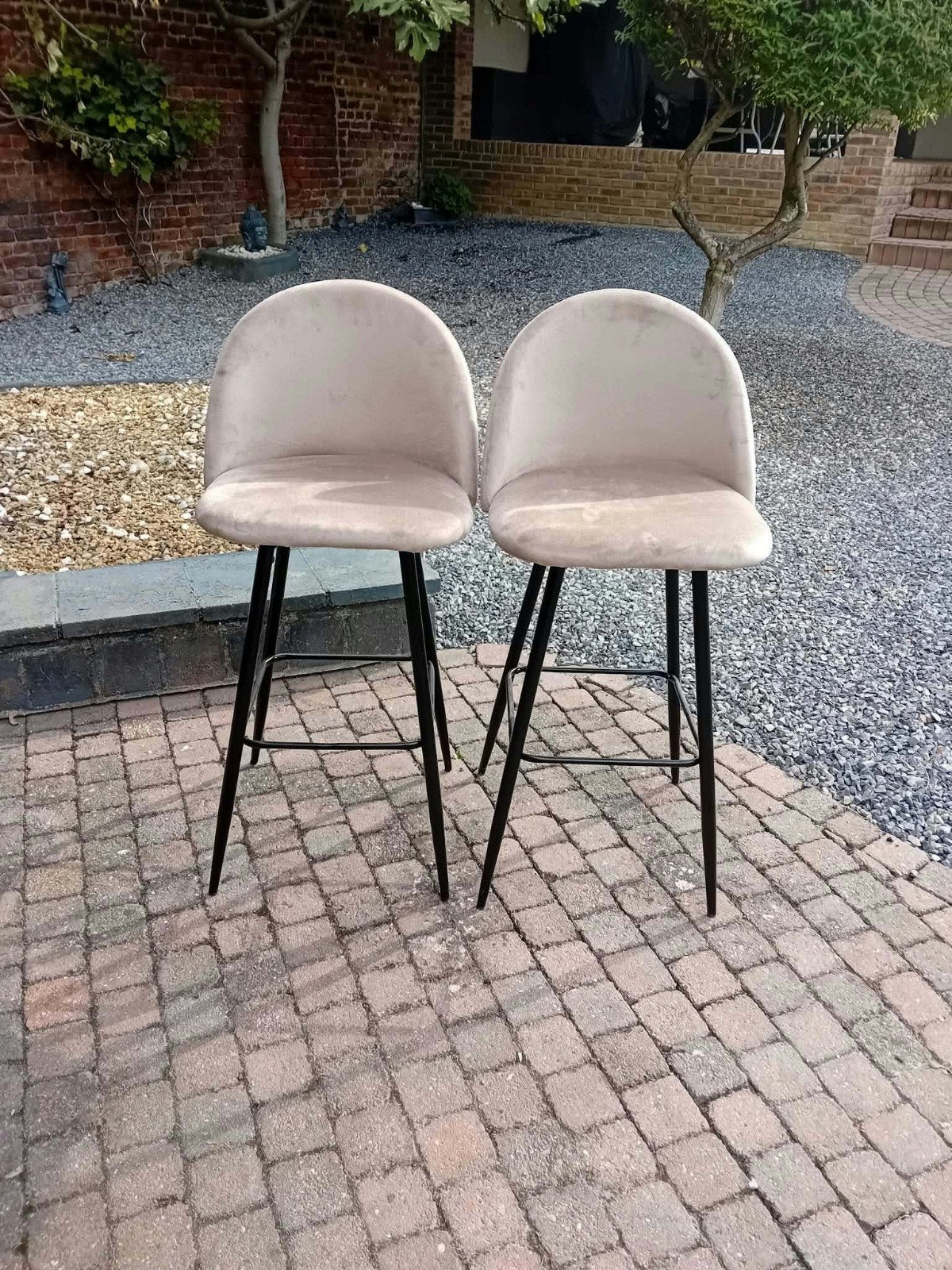 2 chaises hautes, Ophalen