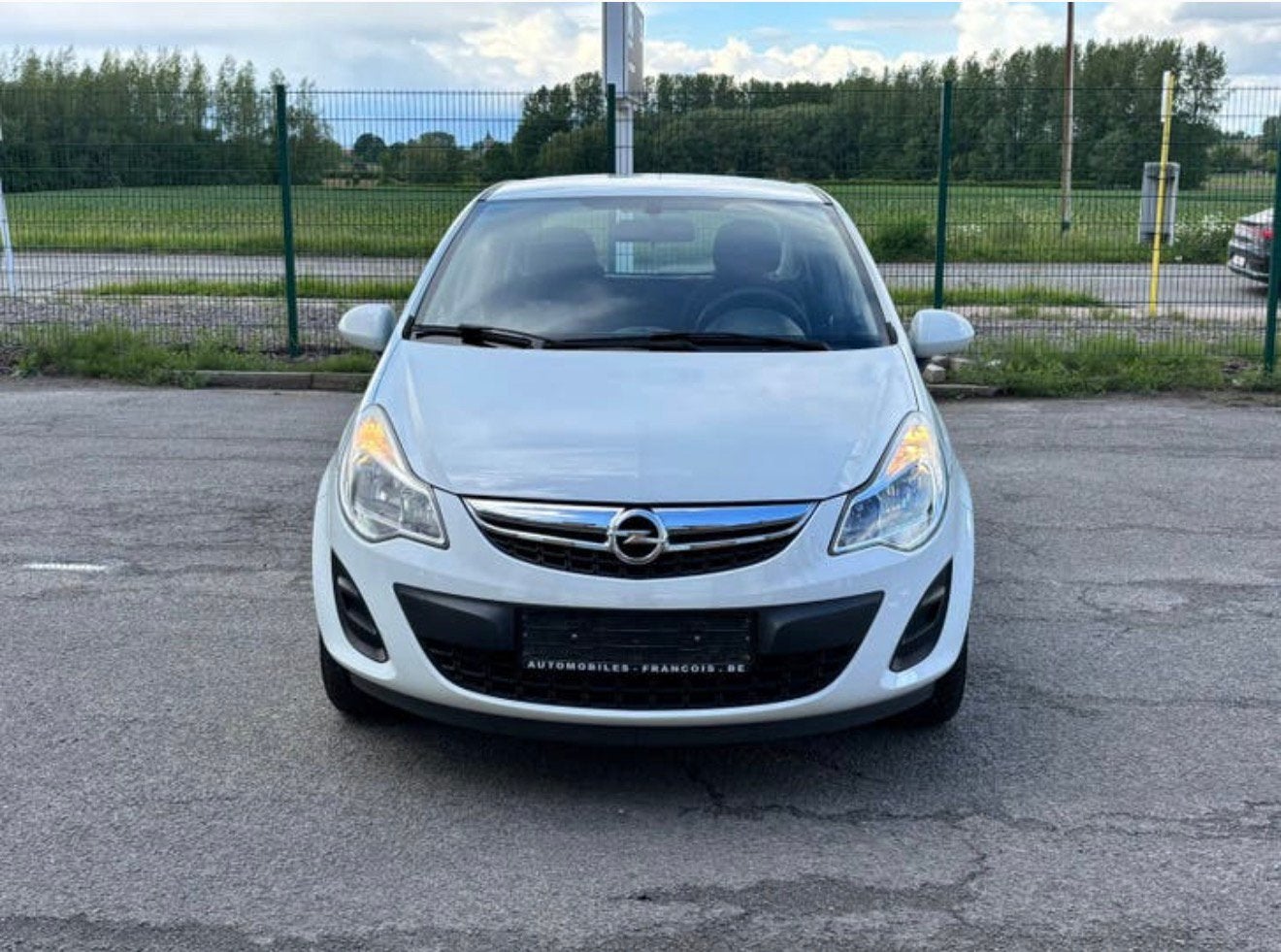 Opel Corsa 1.4 essence Airco LEZ ok, Rétroviseurs électriques, Achat, Entreprise, Boîte manuelle