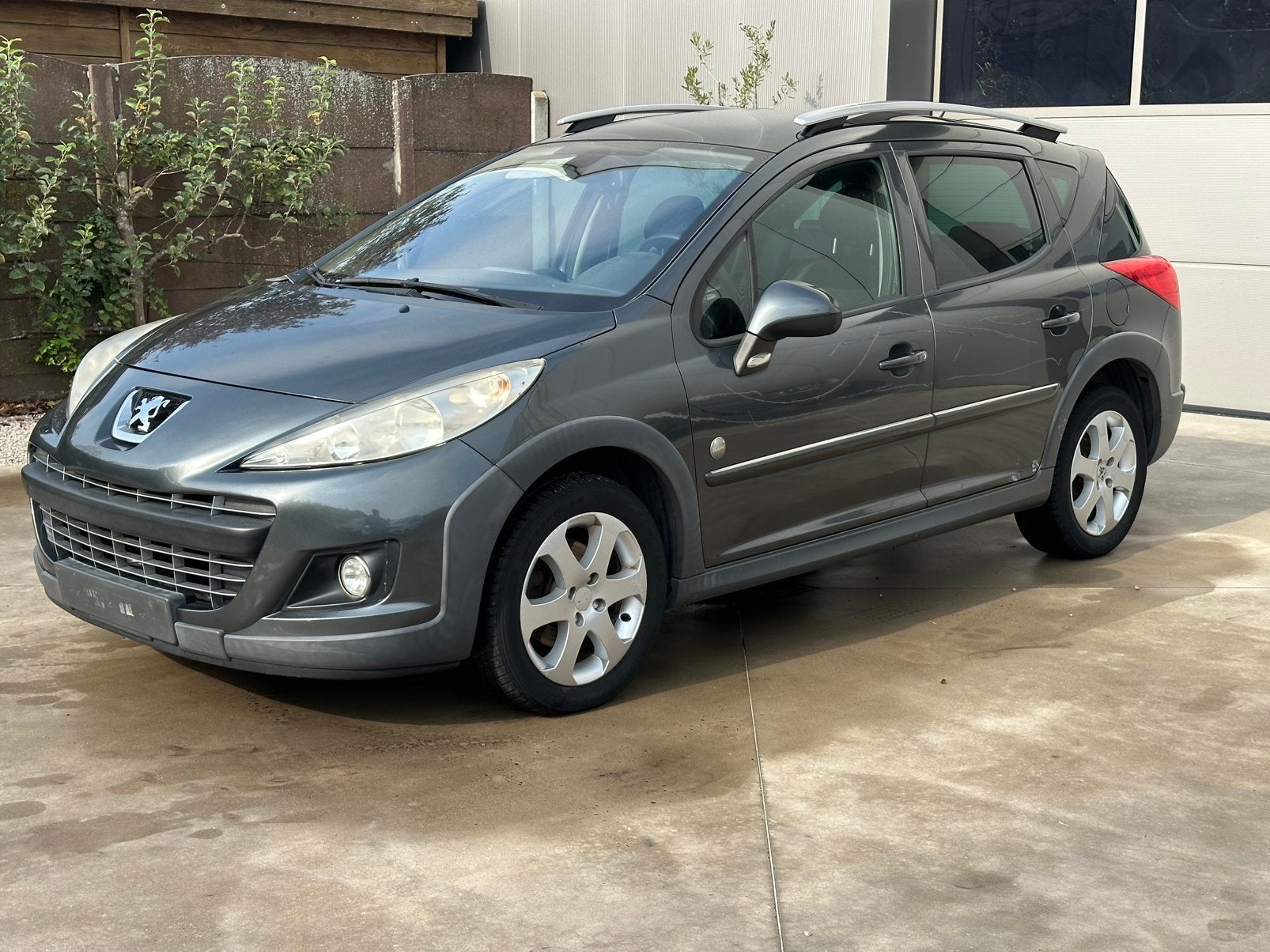 Peugeot 207/extérieur/1,6 hdi/156 000 km, Autos, Achat, Entreprise, Boîte manuelle, 5 portes