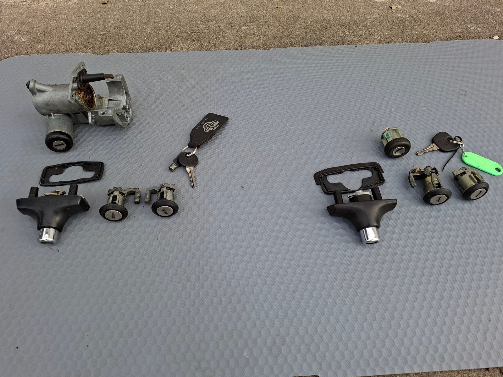 BMW e30 slotenset, Auto-onderdelen, Ophalen of Verzenden, Gebruikt, BMW
