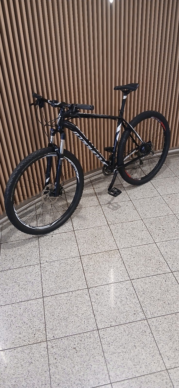 Vtt Specialized, 29Pouces, impeccable, Vélos & Vélomoteurs, Autres marques, Comme neuf, Enlèvement, 53 à 57 cm
