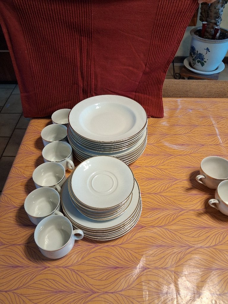 6-delig servies, Ophalen, Zo goed als nieuw, Porselein, Bord(en)