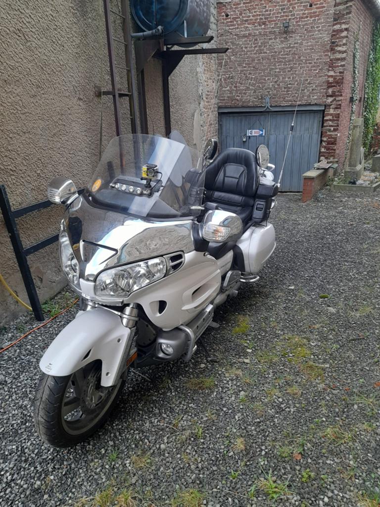 Honda goldwing 1800cc de 2005 , 140.000 km, Motos, Enlèvement