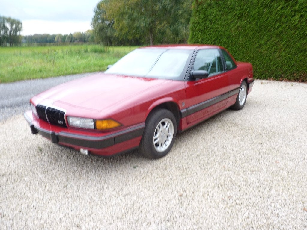 auto regal, Autos, Rouge, Achat, Regal, 2 portes