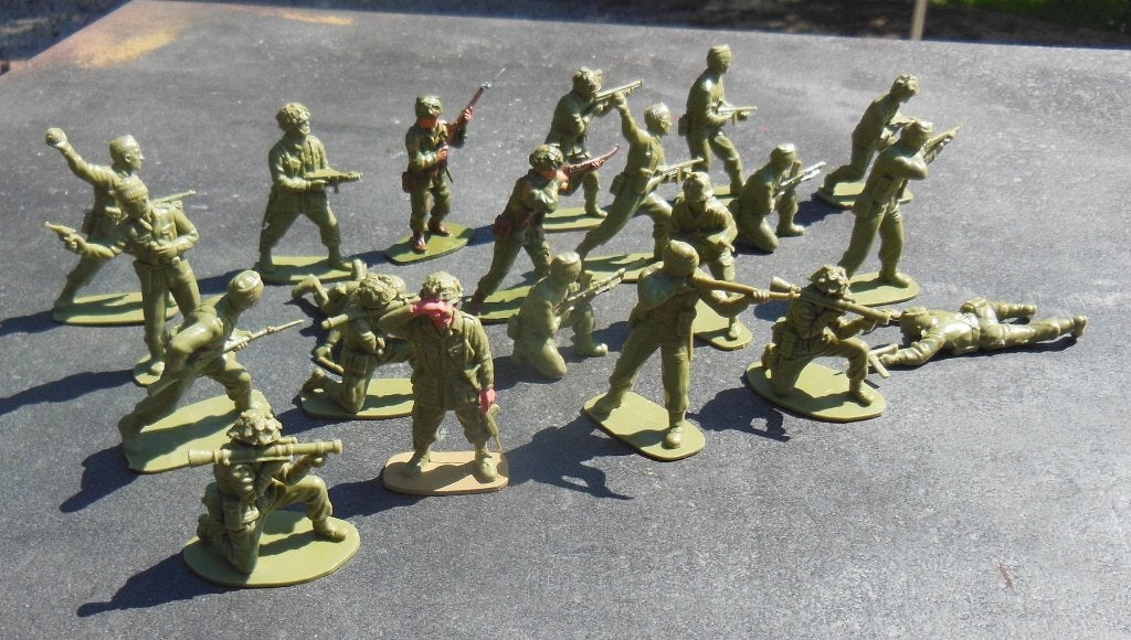 Lot de 21 soldats Airfix 1/32ième Commando et Para, Verzenden, Zo goed als nieuw, 1:35 tot 1:50, Figuur of Figuren