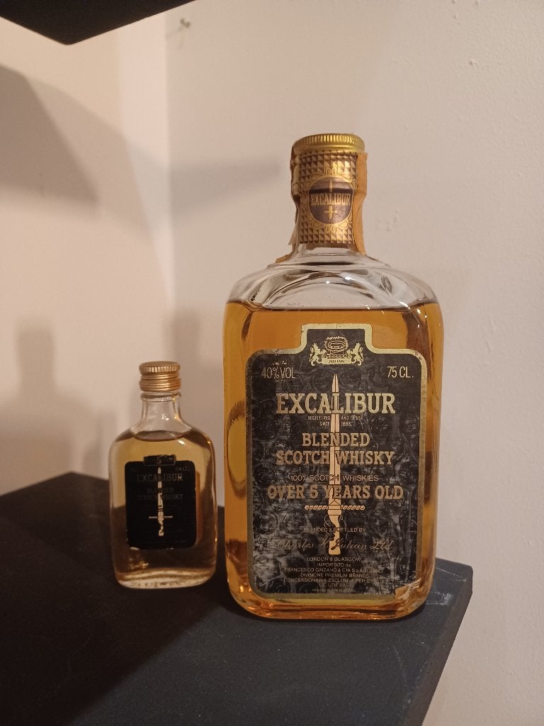 Whisky Vintage Excalibur 5 Y (75cl + miniatuur) Jaren 70/80, Ophalen of Verzenden, Italië, Vol