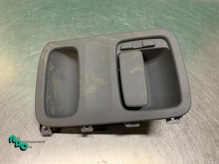 Poignée portière arrière camionnette d'un Mercedes Vito (, 3 mois de garantie, Utilisé, -, -