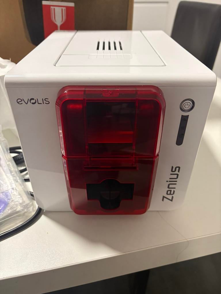 Evolis zenius, Enlèvement ou Envoi, Comme neuf