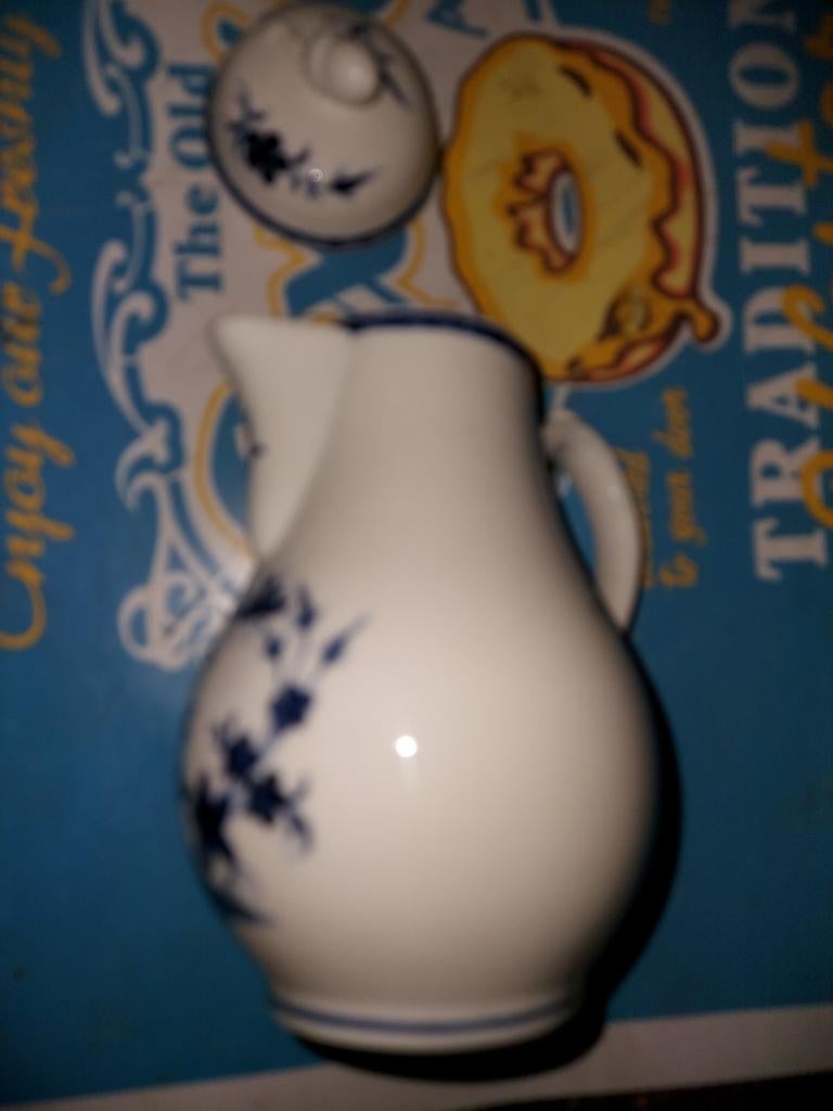 Verseuse en tournai, Antiquités & Art, Antiquités | Céramique & Poterie, Enlèvement