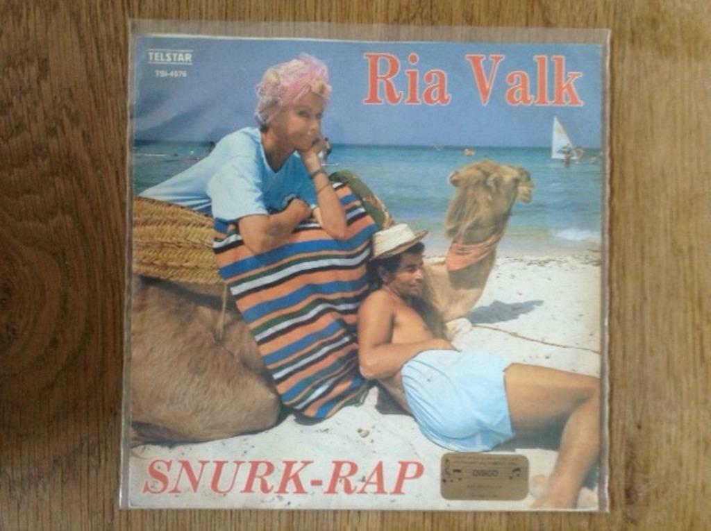 single ria valk, Enlèvement ou Envoi, En néerlandais