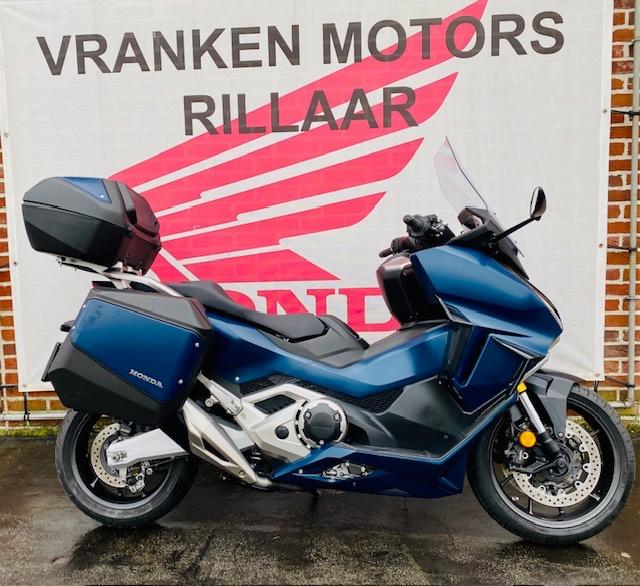 FORZA 750 /NSS750/FORZA/DCT/750, Motoren, 750 cc, Bedrijf, Meer dan 35 kW, LED Verlichting