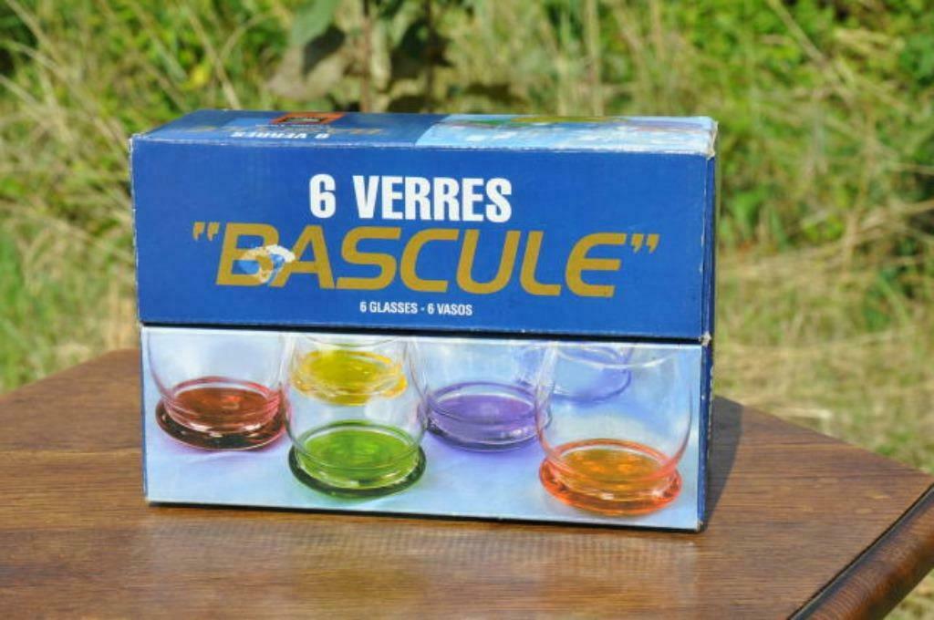 §  6 verres neuf fond basculant et coloré, Antiquités & Art, Enlèvement ou Envoi