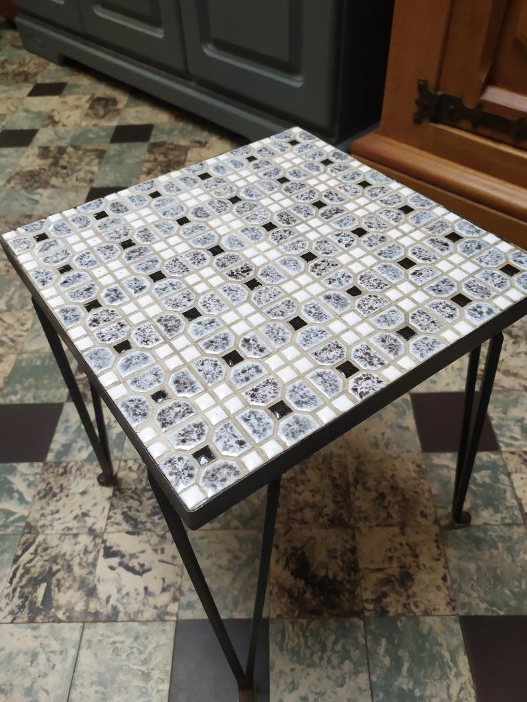 Petite table faience et fer forgé, Années 70, Moins de 55 cm, Enlèvement, Autres matériaux