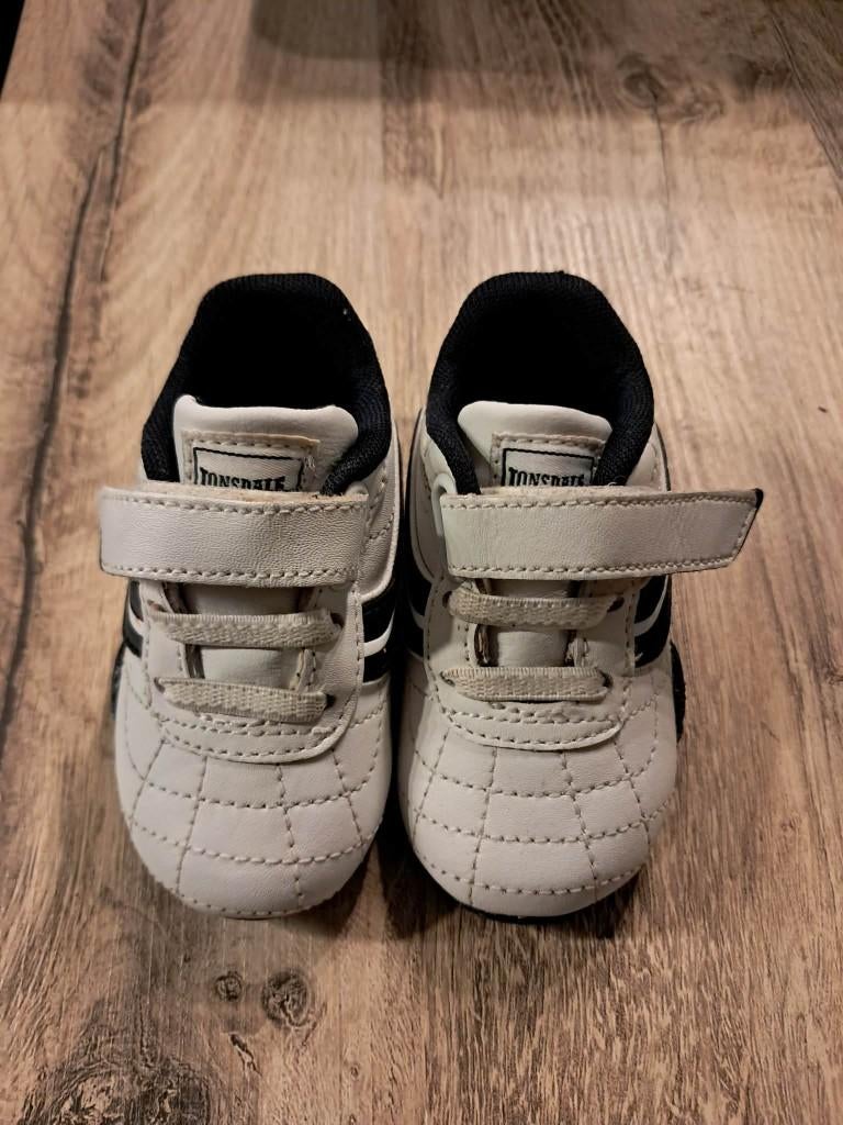 Babyschoenen maat 19, Kinderen en Baby's, Ophalen, Schoentjes, Lonsdale, Zo goed als nieuw