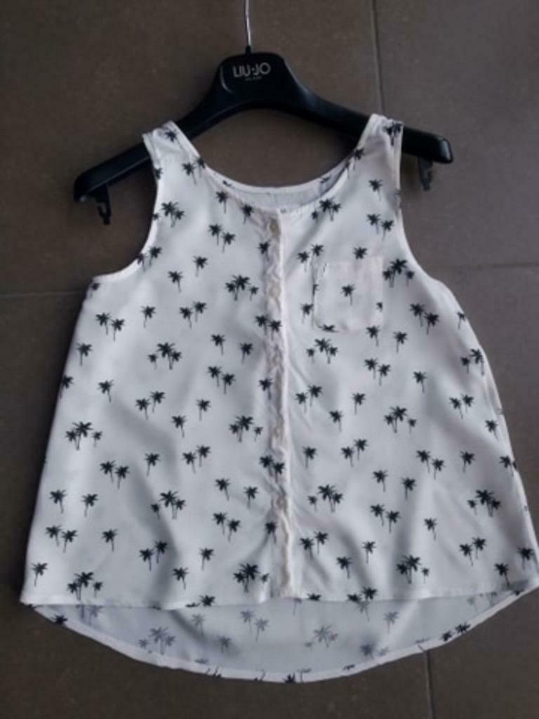 luchtig wit topje met palmboompjes H&M maat 152, Meisje, H&M, Overhemd of Blouse, Ophalen of Verzenden