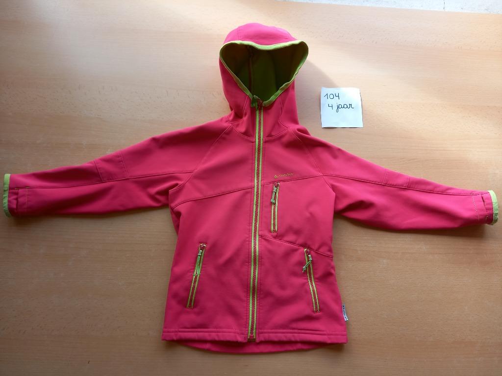 Nieuwstaat, jasje Quechua maat 104 meisje, Meisje, Ophalen of Verzenden, Zo goed als nieuw, Quechua, Decathlon