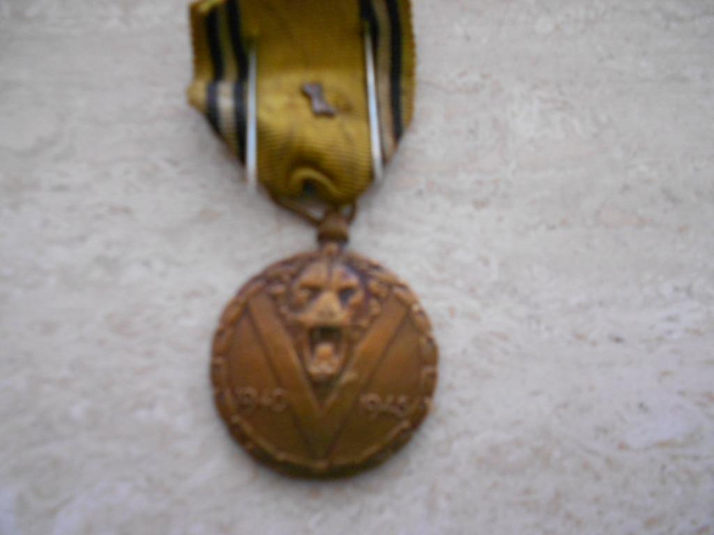 medaille oorlog 1940-1945, Ophalen of Verzenden