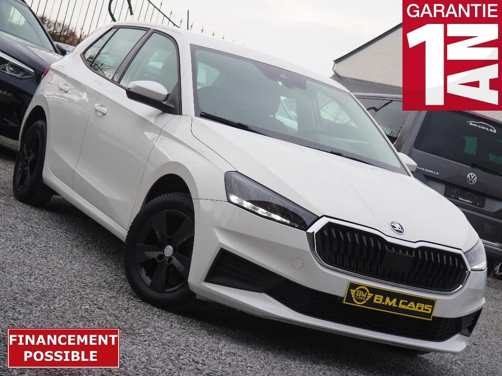 Skoda Fabia 1.0i  AMBITION  CLIM-JA-CRUISE-V.E-SMARTLINK, Auto's, Voorwielaandrijving, Stof, Parkeersensor, Wit