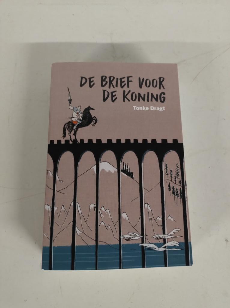De brief voor de koning - Tonke Dragt, Ophalen of Verzenden, Zo goed als nieuw