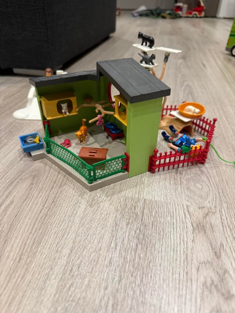 Playmobil poezenverblijf, Ophalen, Zo goed als nieuw