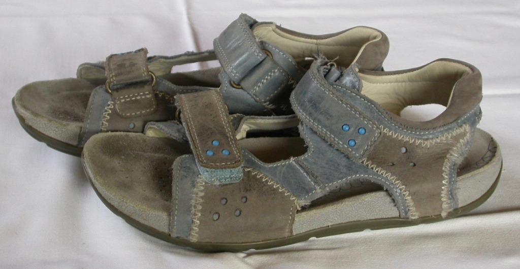 sandalettes CLARKS grises et bleue  pt 35, Garçon, Enlèvement ou Envoi, Clarks, Comme neuf